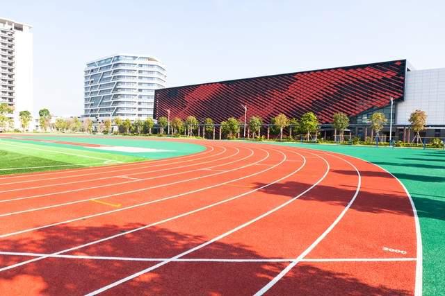 9博体育app官网入口塑胶跑道的建设：打造专业运动新地标